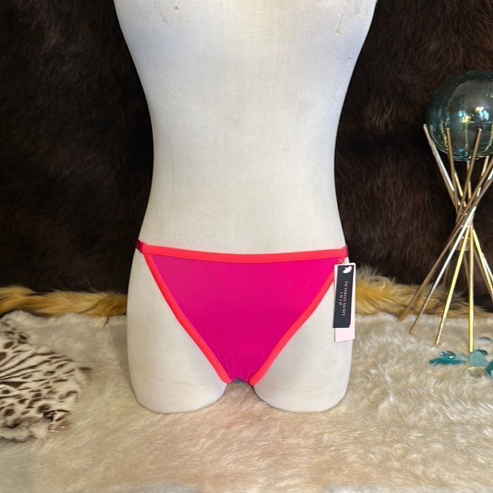 Victoria’s Secret bikini bottom M (6024) NEW